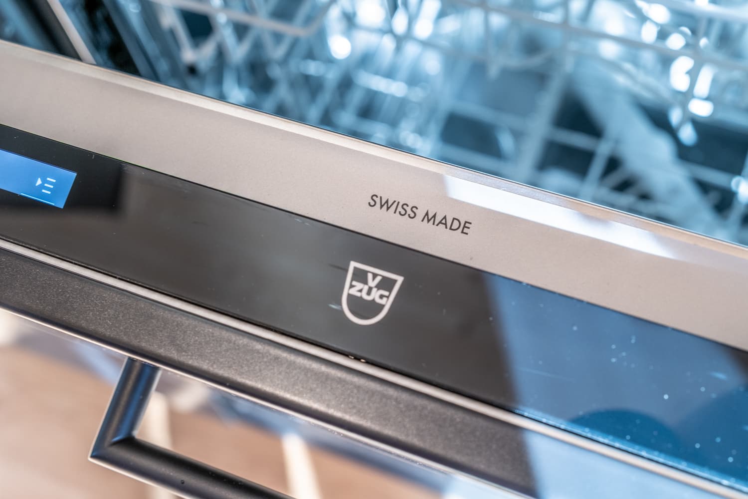 VIVĀN ELEMENT SwissBijou in Stans: V-Zug Geschirrspüler, Swiss Made