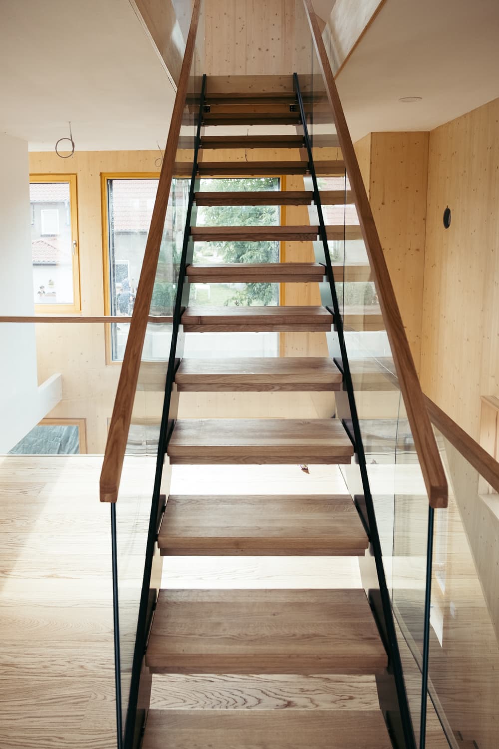 VIVĀN SIGNATURE Compact in Zschepplin bei Leipzig: Treppe zum Dachgeschoss
